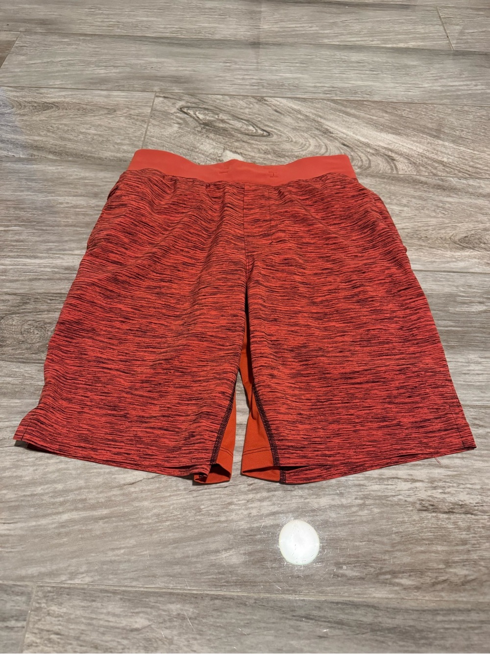 Lululemon T.H.E Short Linerless Mens Small Orange  9'' inseam Running Gym